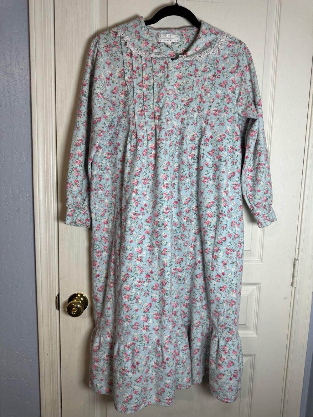 Vintage Erika Taylor Floral Light Blue and Pink Long-Sleeve Flannel Nightgown